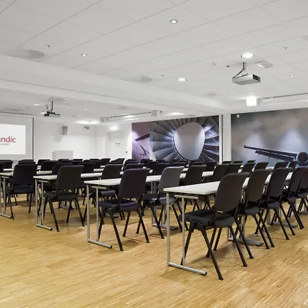 Hotel Scandic Oslo Airport 4*