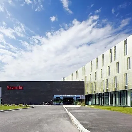 Scandic Oslo Airport Otel 4*