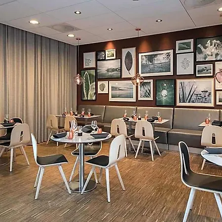 Scandic Oslo Airport Otel 4*