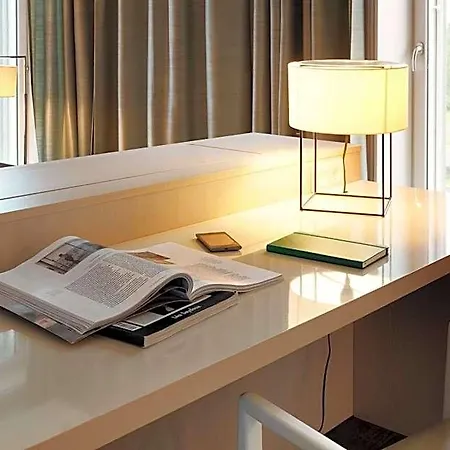 Otel Scandic Oslo Airport 4*