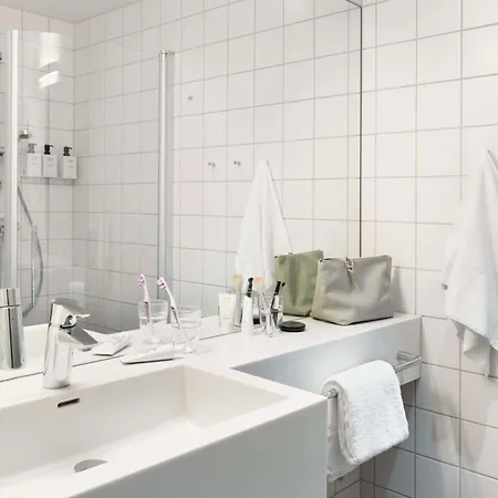 Scandic Oslo Airport Отель 4*