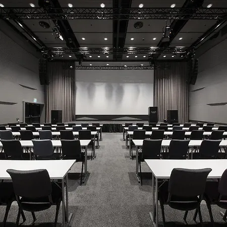 Hotel Scandic Oslo Airport 4*