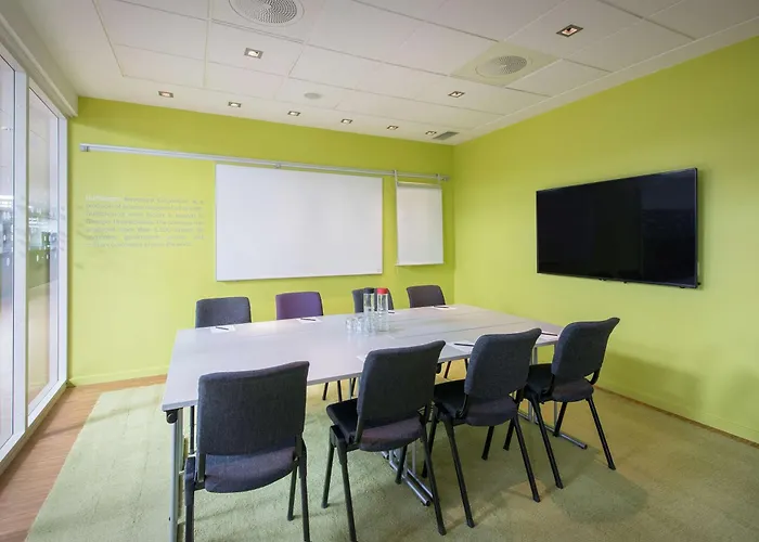 Hotel Scandic Oslo Airport 4*