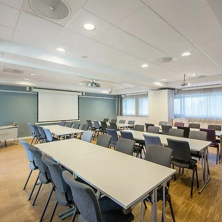 Scandic Oslo Airport 4* Garder